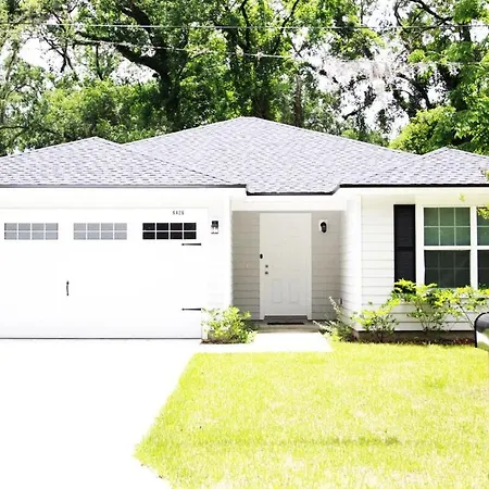 Heart Of Jax Stylish Escape Villa